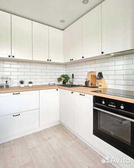 Кухонная мебель на заказ угловая от фабрики