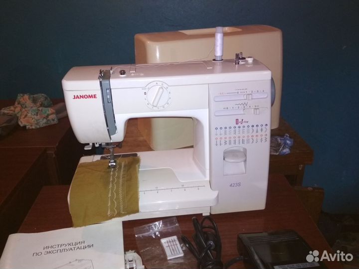 Швейная машина Janome 423S