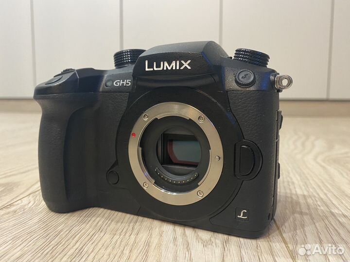 Panasonic lumix gh5 (комплект)