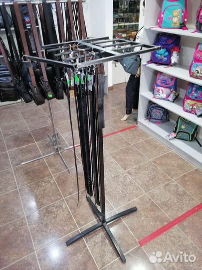 Вешалка для ремней