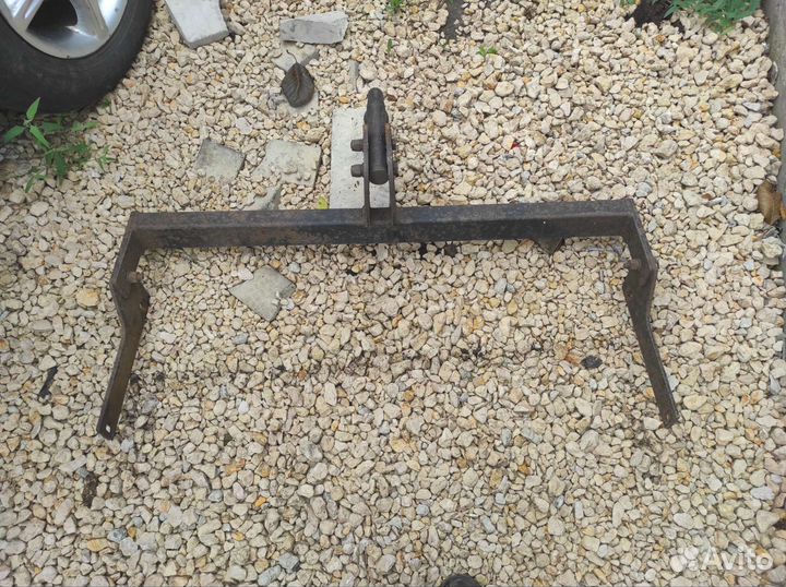 Фаркоп на renault logan