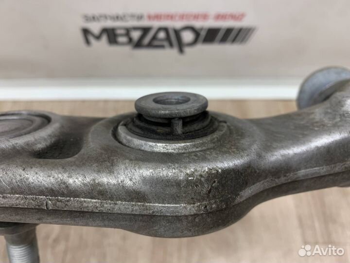 Рычаг передний левый Mercedes w213 E 213