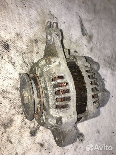 Генератор 3G83 Mitsubishi Minica H21A MD143513