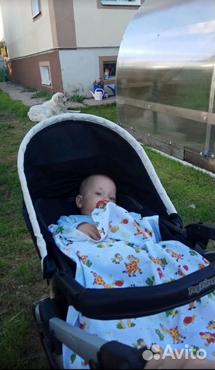 Продам прогулочную коляску
