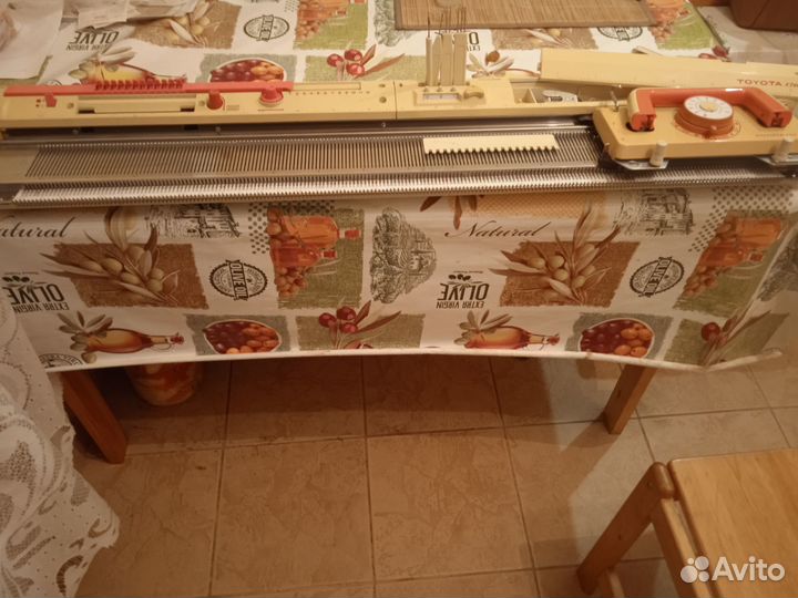 Вязальная однофантурная машина Toyota 858 KS