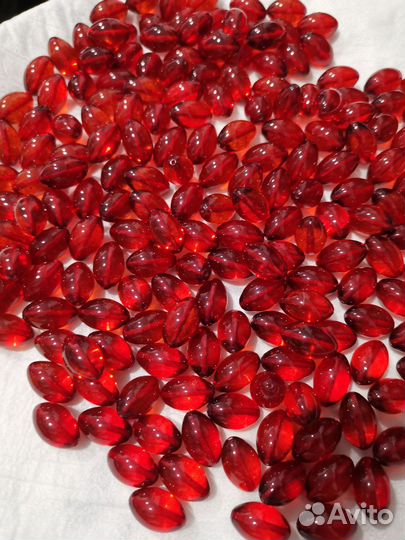 Оливки янтарные