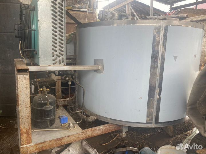 Танк охладитель молока бу