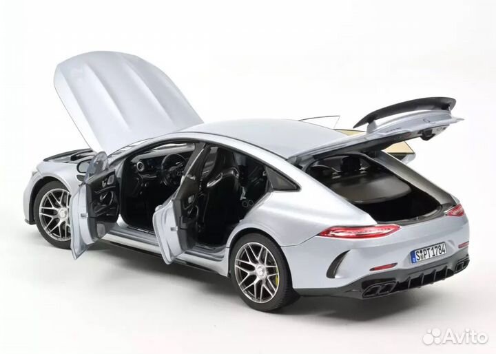 Модель автомобиля Mercedes-AMG GT 63 4matic 1:18