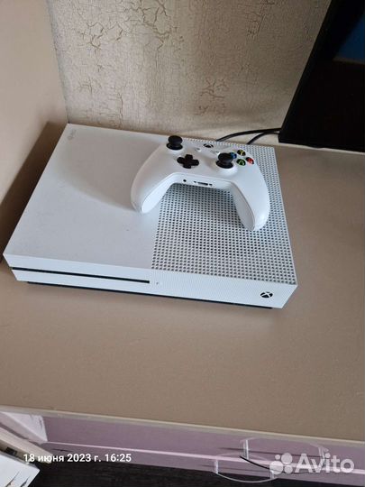 Xbox One s 500 gb