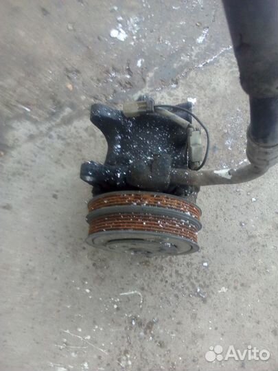 Компресcор кондиционера Nissan