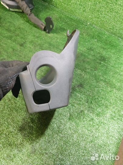 Кожух рулевой колонки Renault Logan