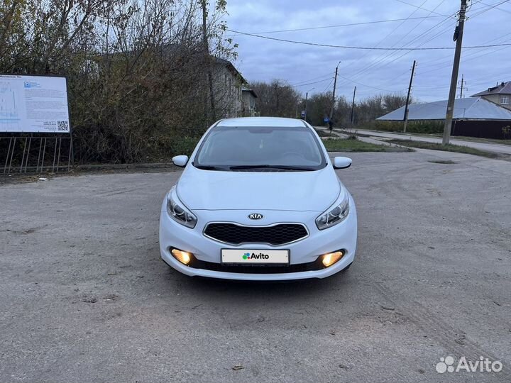 Kia Ceed 1.6 AT, 2015, 85 000 км