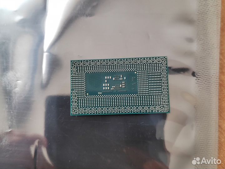 Процессор SR2UW (Intel Core i3-6006U)