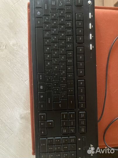 Клавиатура с подсветкой