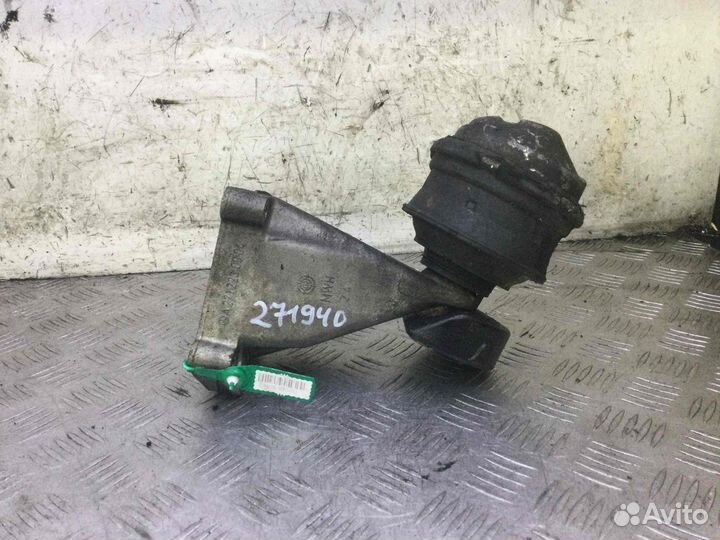 Подушка крепления двигателя Mercedes C-klasse a271