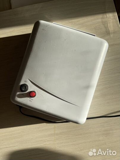 Лампа для гель-лака