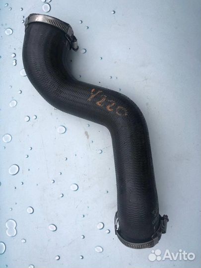 Патрубок интеркулера 8E0145737Q