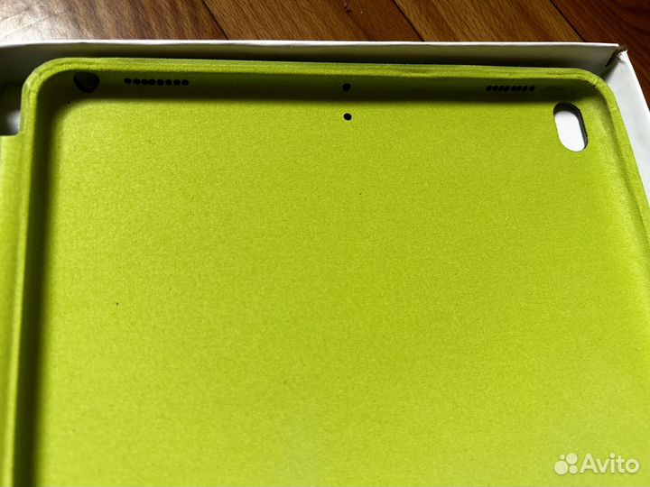 Чехол новый для планшета 10.5