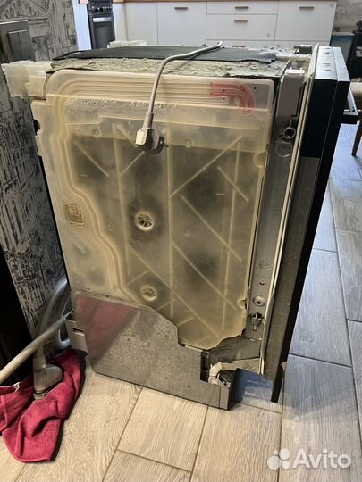 Встраиваемая посудомоечная машина Bosch SPV25DX10R