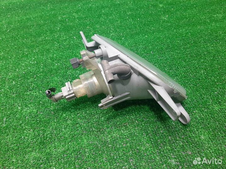 Птф передняя правая Volvo XC90 2006