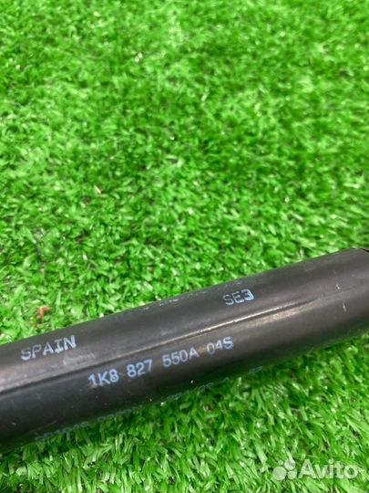 Амортизатор крышки багажника задний Volkswagen