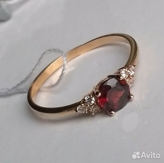 Золотое кольцо р.18 с гранатом Новое 3333/гр
