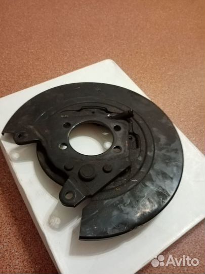 Кожух тормозного диска 4800A060