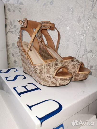 Босоножки guess оригинал 37 размера