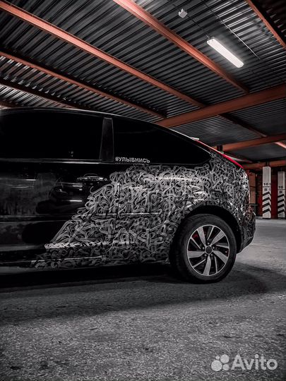 Роспись и оформление Автомобиля/Стены