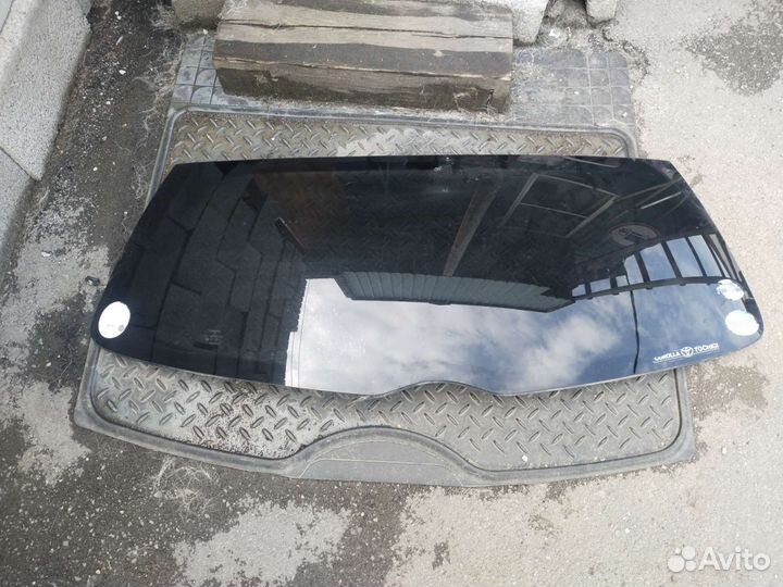 Заднее стекло Королла Филдер