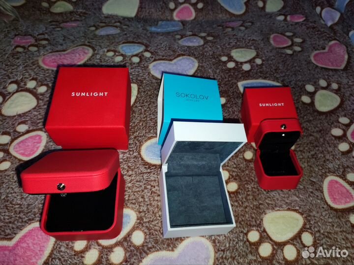 Подарочные коробочки для ювелирных изделий