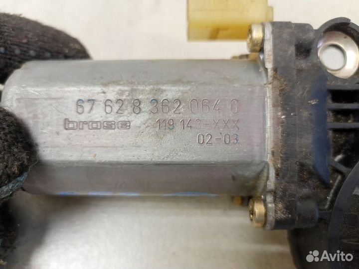 Моторчик правго стеклоподъёмника