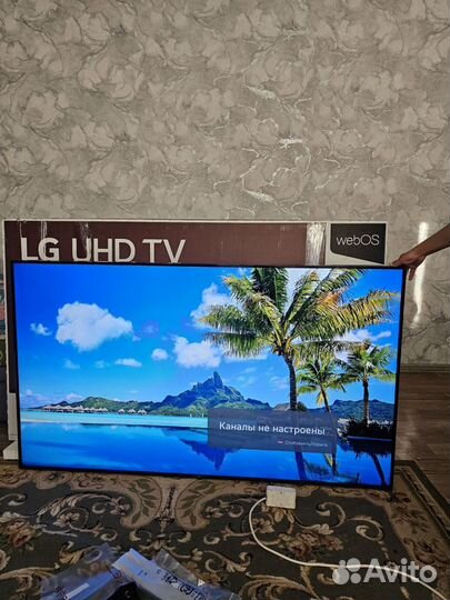 Телевизор LG SMART tv 65 диагональ