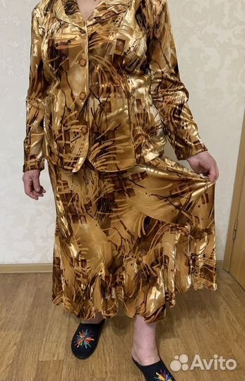 Костюм женский