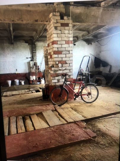 Гараж, > 30 м²