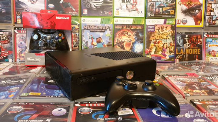 Xbox360 250 гб 2 геймпада 58 игр прошитый freeboot