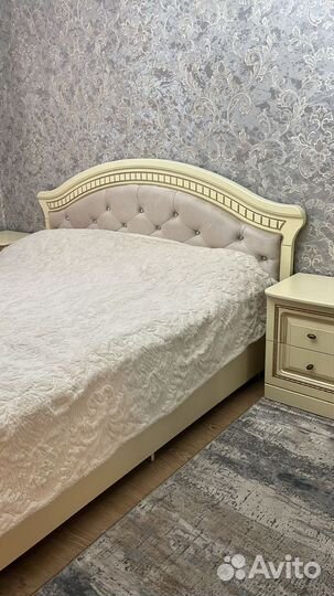 Спальный гарнитур. 50.000 торг имеется