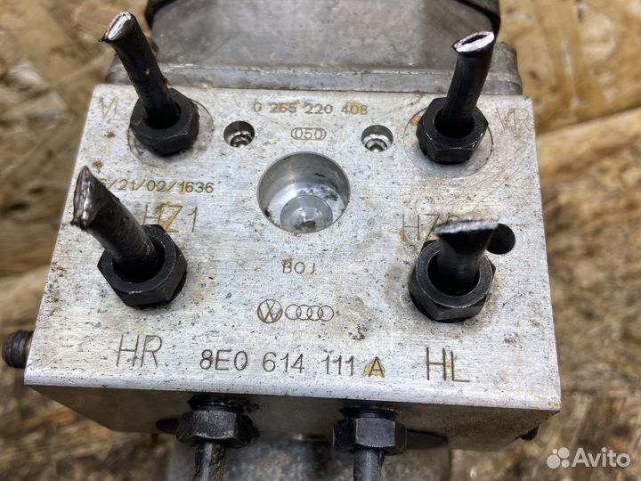 Блок ABS VAG 8e0614111a