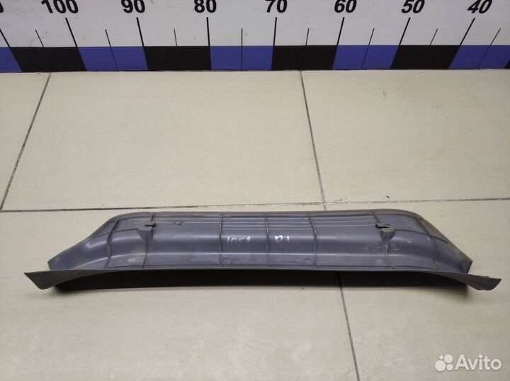 Накладка порога (внутренняя) Land Cruiser (100) 19