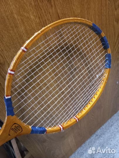 Ракетка для бадминтона