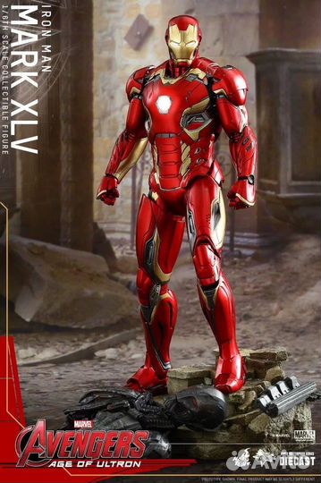 Hot Toys MMS300-D11 - Iron Man mark 45