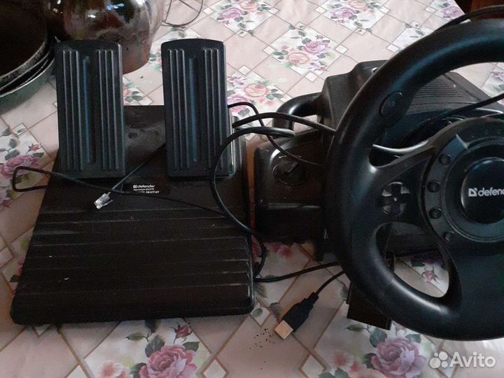 Игровой руль с педалями для пк