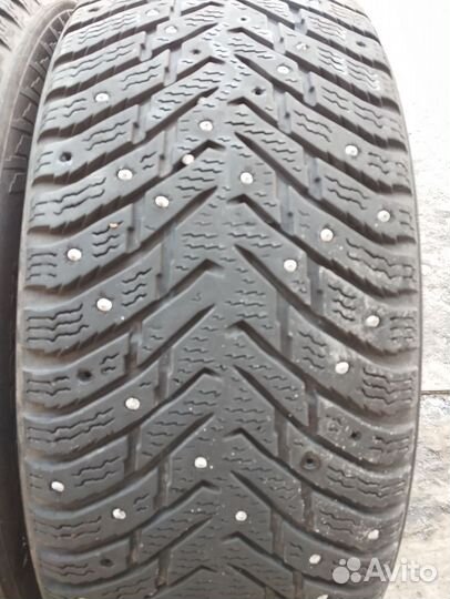 Nokian Tyres Hakkapeliitta 8 215/60 R16