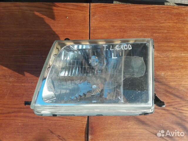 Фара Toyota Land Cruiser 100