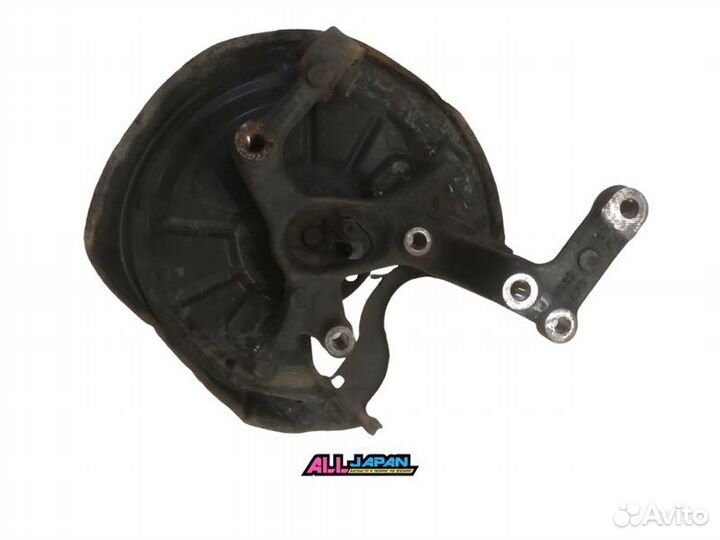 Кулак задний, ступица, цапфа задний правый Audi