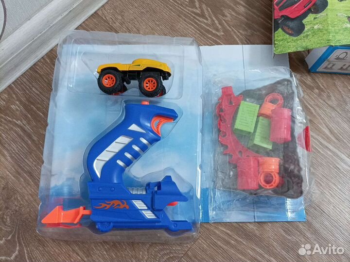 Самолёт, трактор,бетоновоз, самосвал, машинок