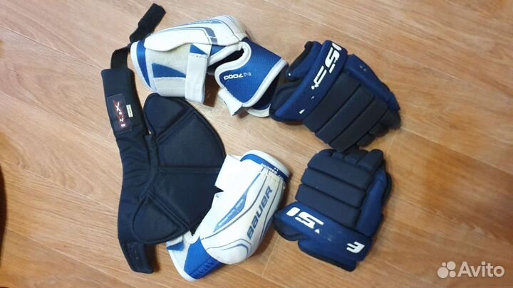 Нагрудник хоккейный детский,щитки