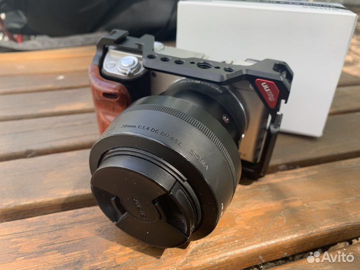 Sony a6000 + sigma 30mm f1.4 dc dn