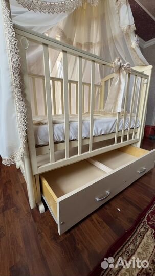 Детская кроватка