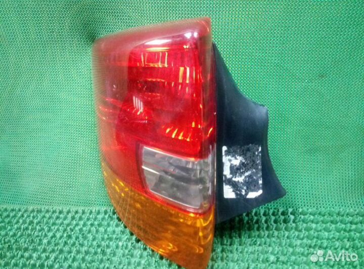Фонарь задний левый Toyota Celica ZZT230 1zzfe